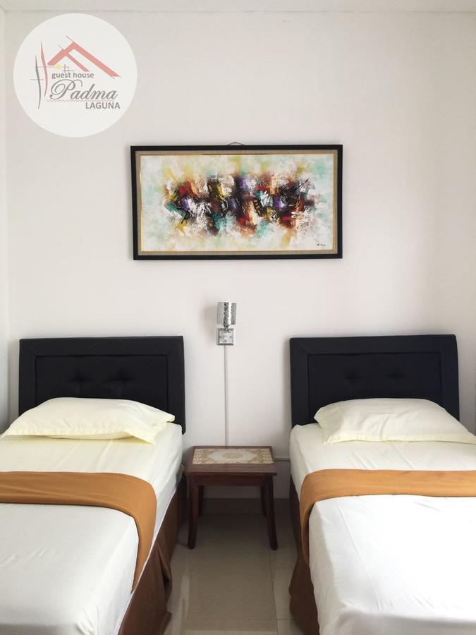 Padma Laguna Guesthouse Baturetno Ngoại thất bức ảnh